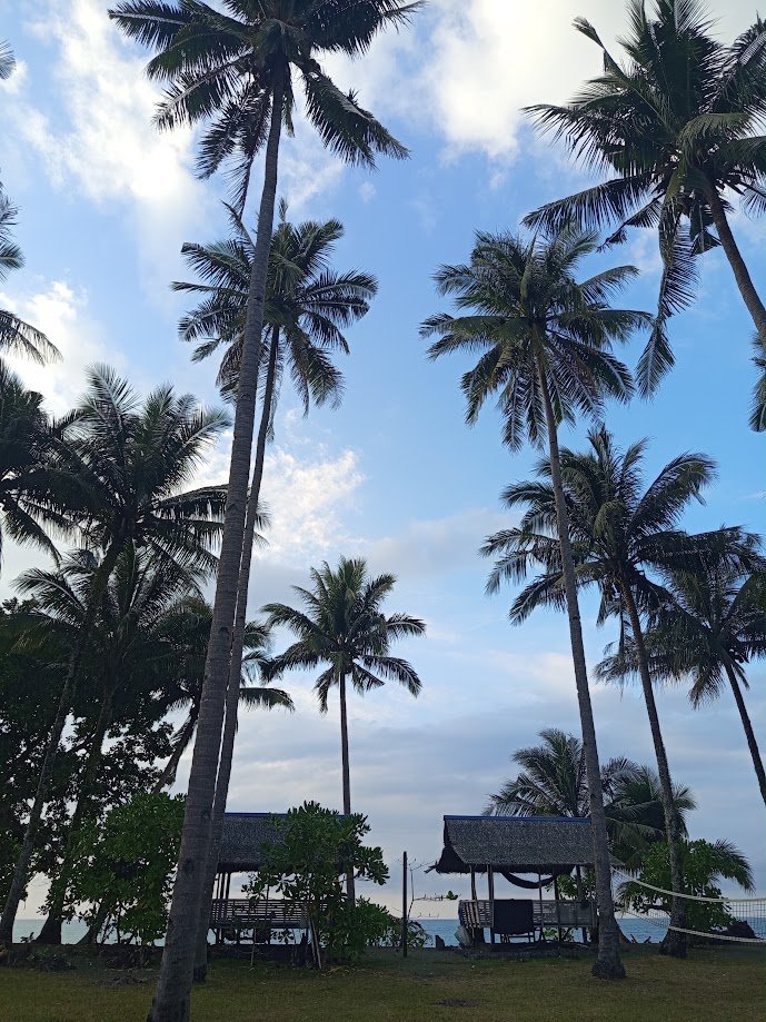 how to plan a multi-island trip in the Philippines